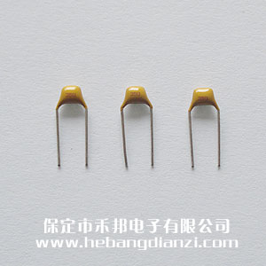 39PF 390獨石電容